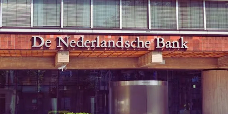 Crypto.com Hit with $3.1 Million Fine by Dutch Central Bank Over Unauthorized Operations